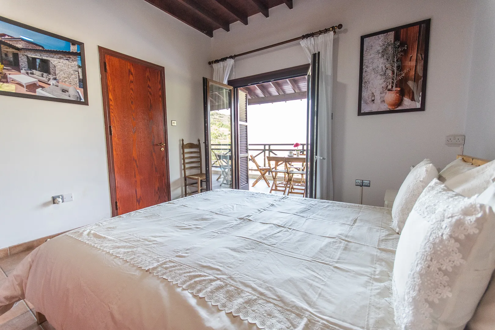 Bedroom with lace bedding
