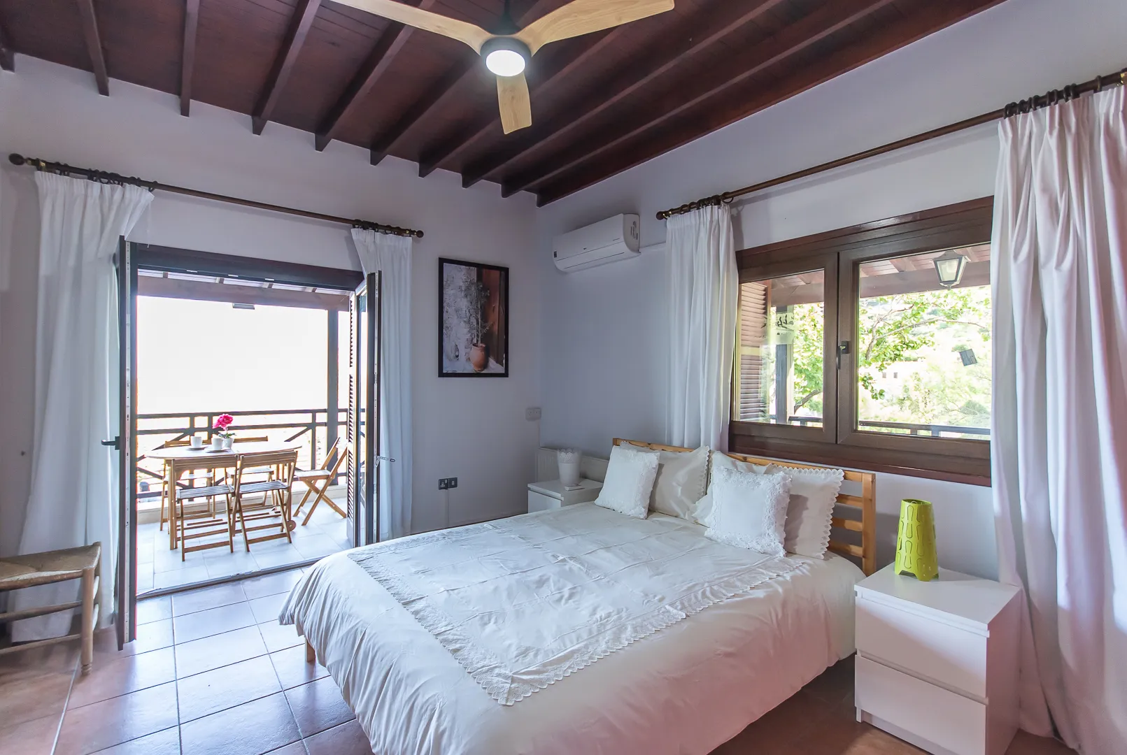 Bedroom opening onto the veranda