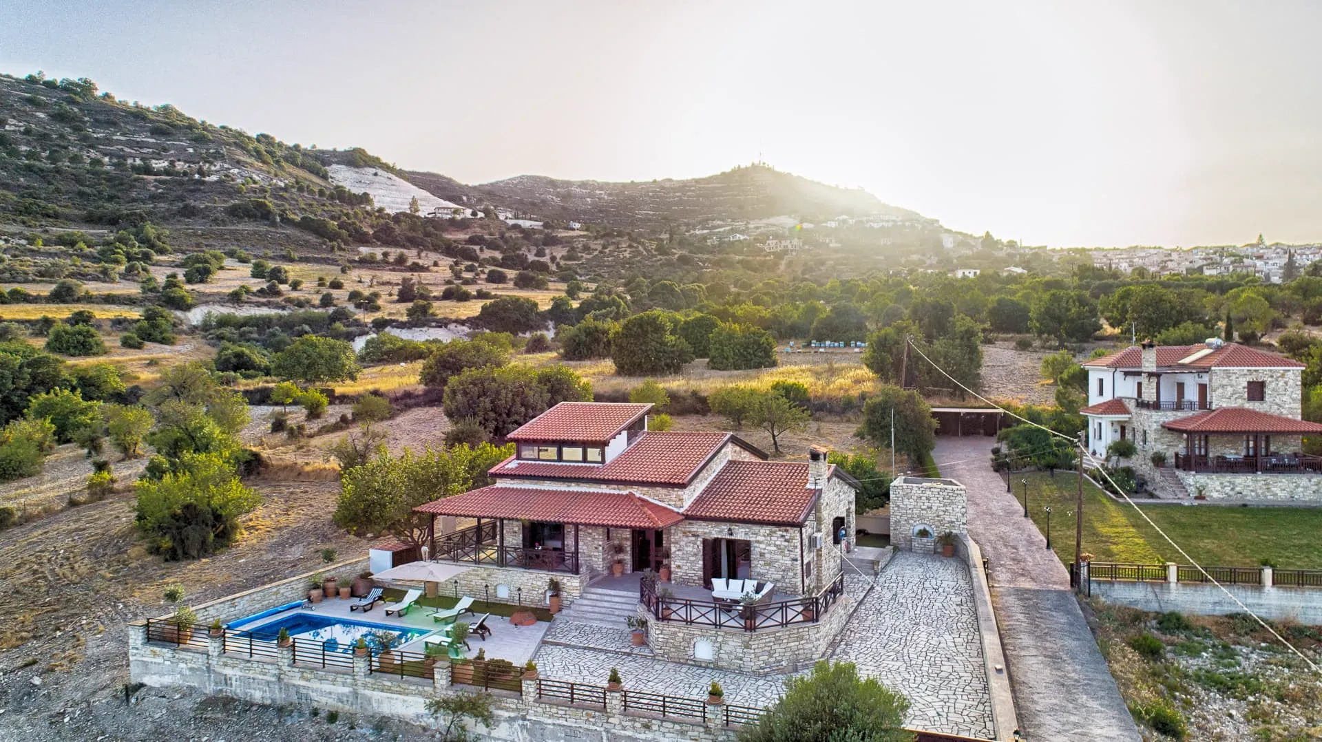 Lefkara Villa on the hillside with its pool