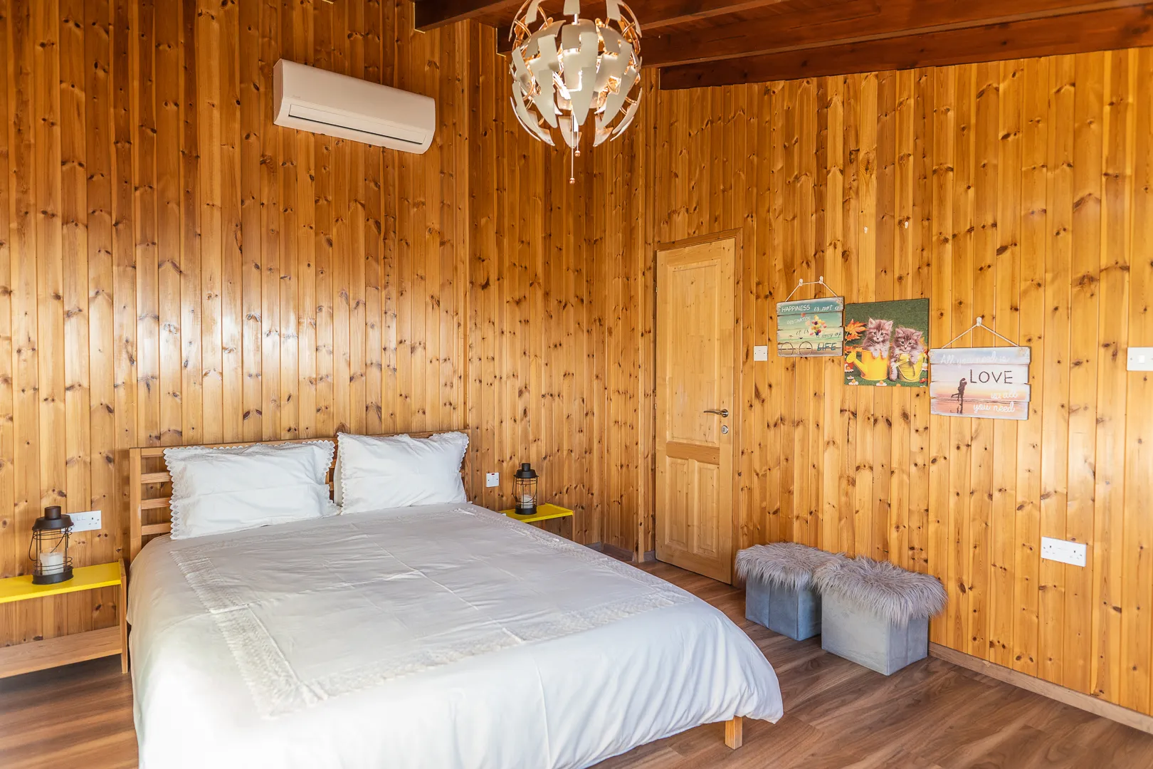 Upstairs bedroom, wide view